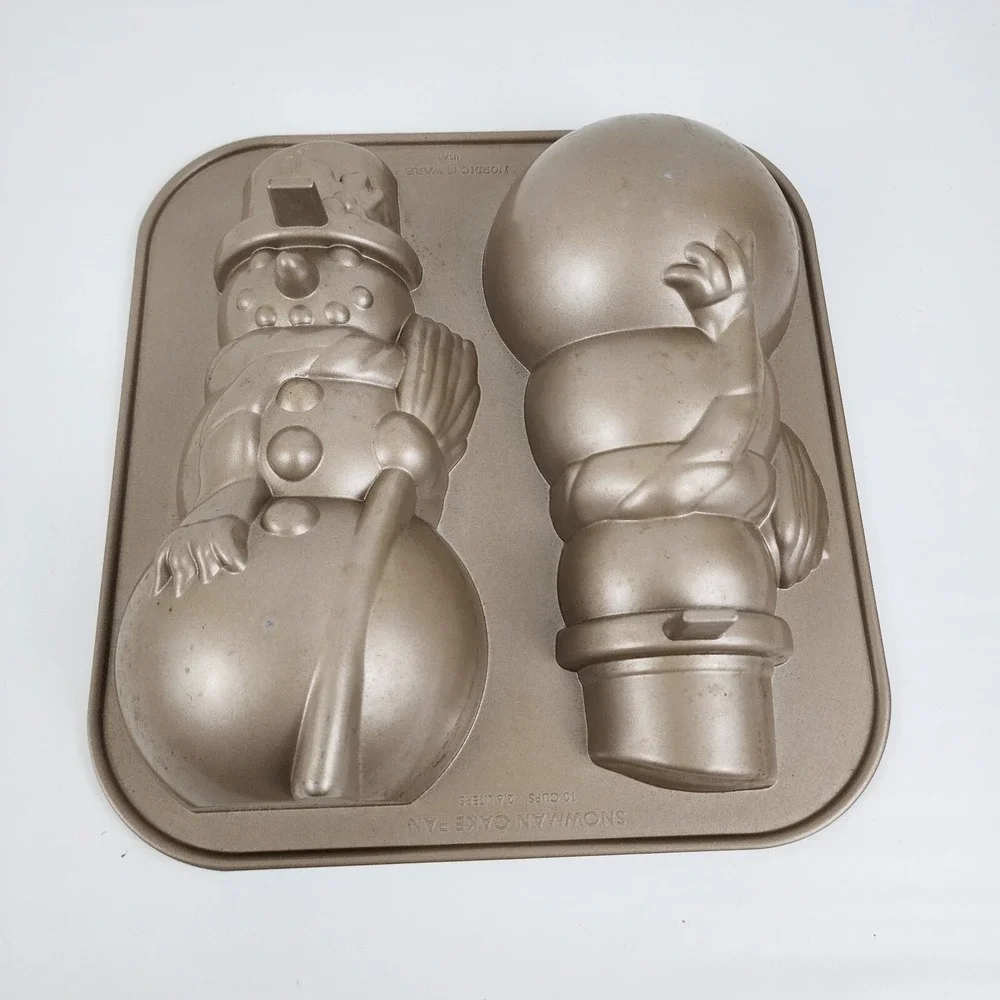 Nordic Ware Snowman Pan Baking Mold Christmas Made In‎ USA 5 Cups 1.5 Liters